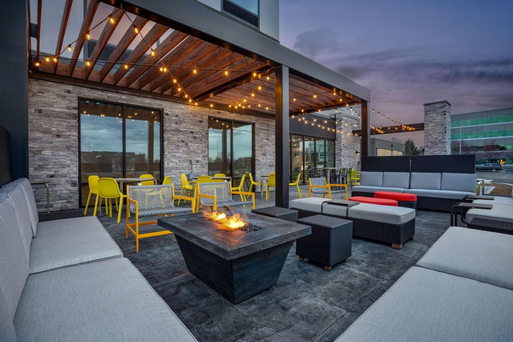 Home2 Suites By Hilton Indianapolis North At Intech Park Exterior photo