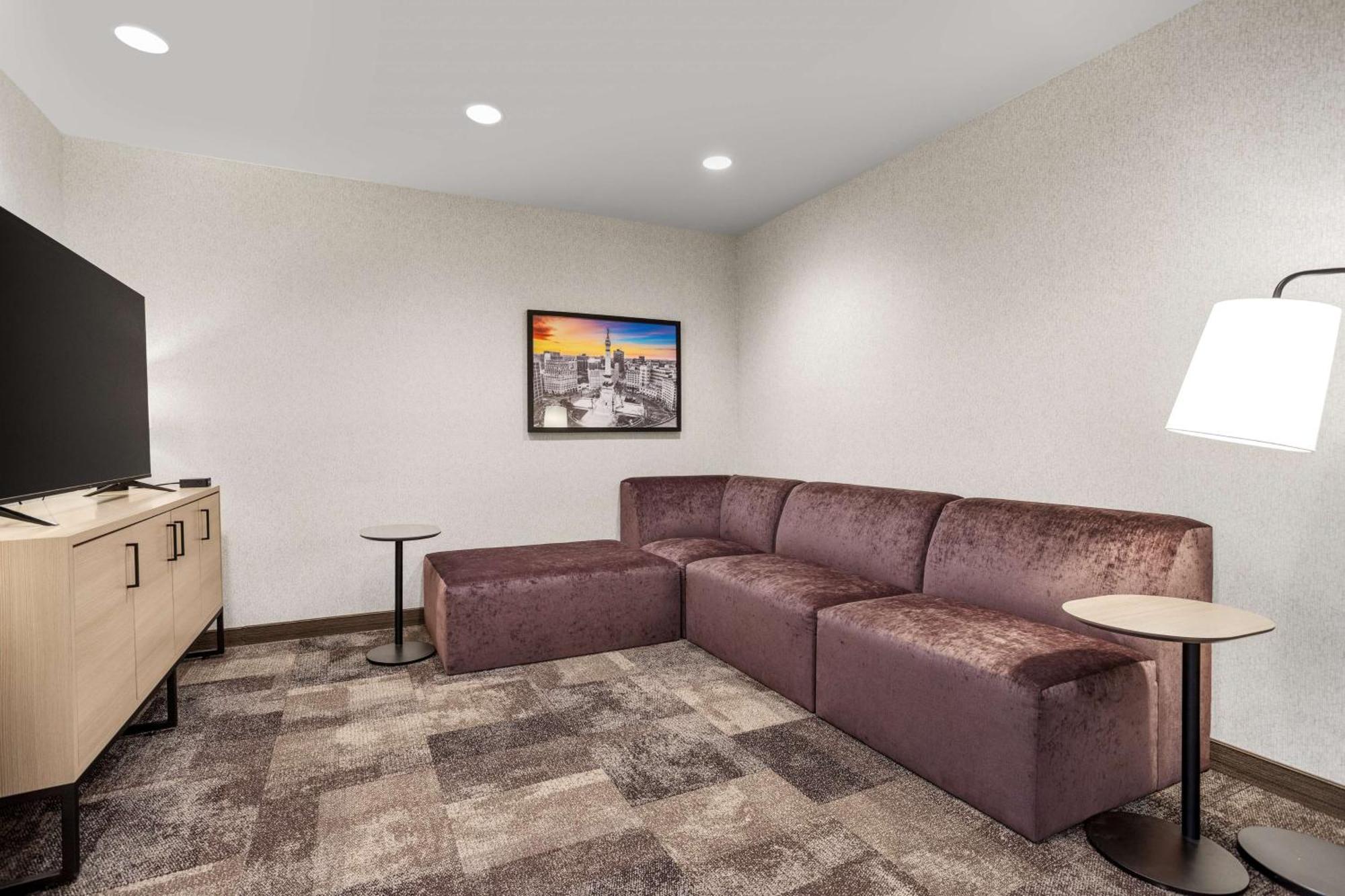 Home2 Suites By Hilton Indianapolis North At Intech Park Exterior photo